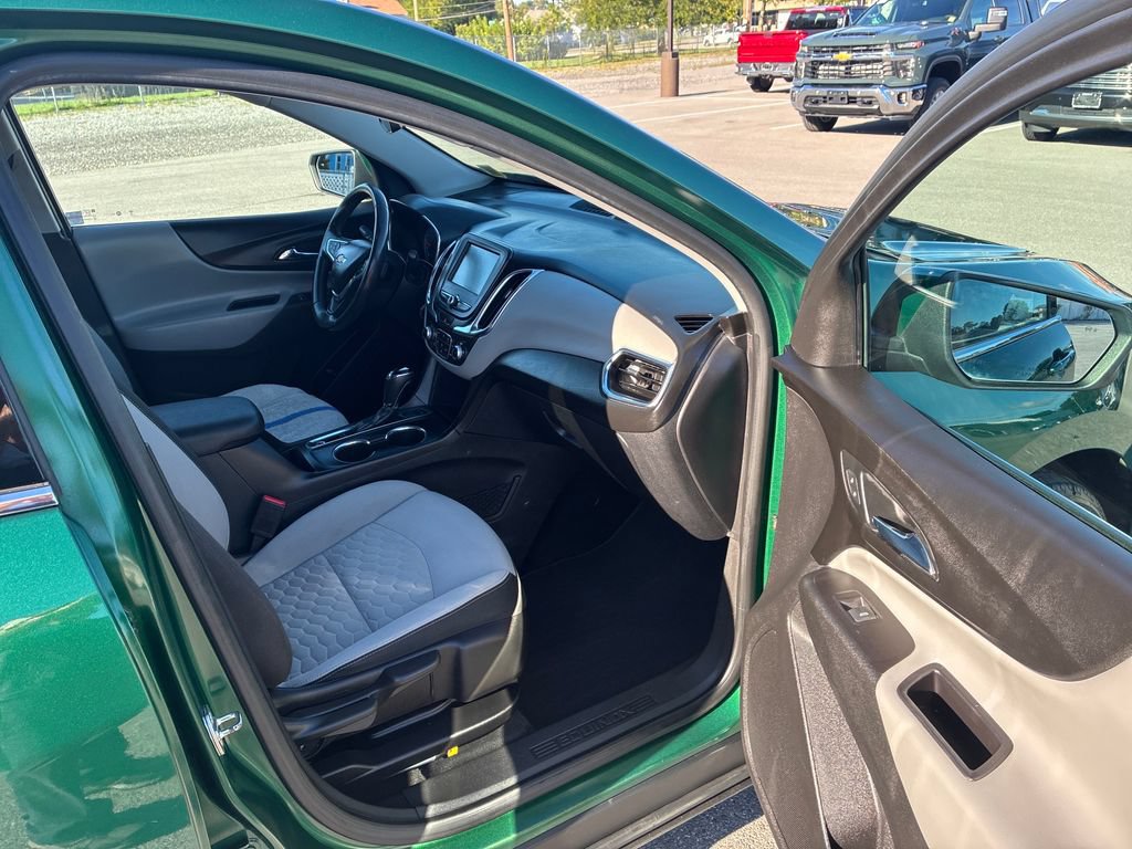 Used 2018 Chevrolet Equinox LT AWD/4WD image 28