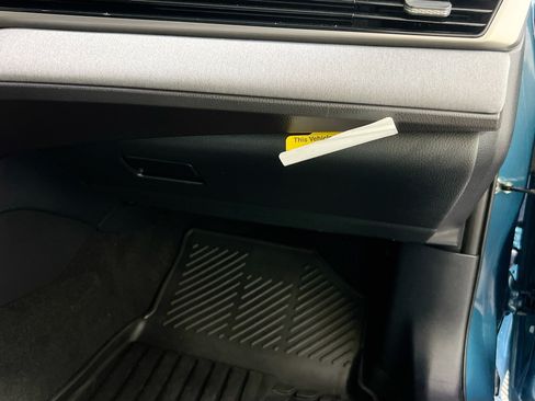 Used 2025 Toyota Camry LE FWD image 32