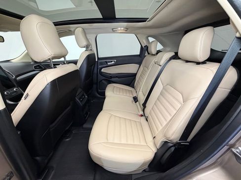 Used 2021 Ford Edge SEL w/ Convenience Package image 5