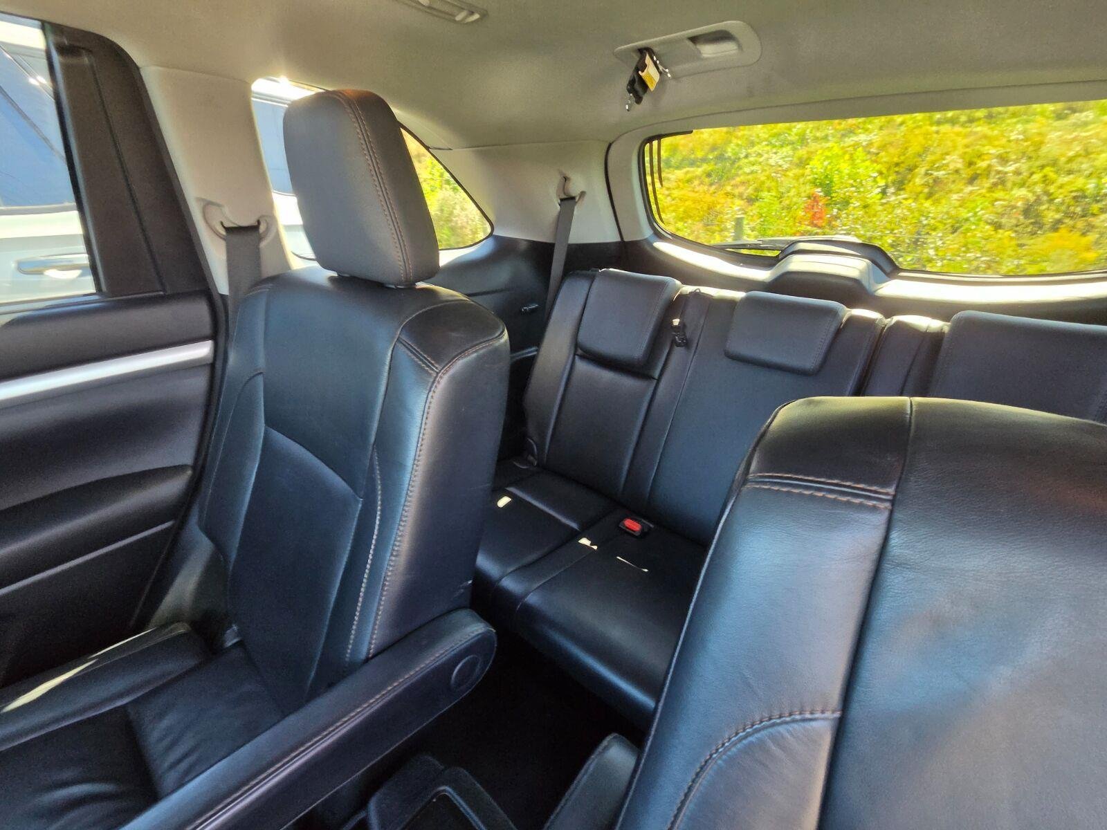Used 2016 Toyota Highlander XLE AWD/4WD image 10