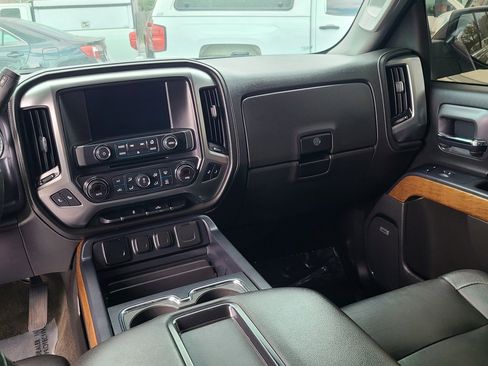 Used 2015 Chevrolet Silverado 1500 LTZ image 9