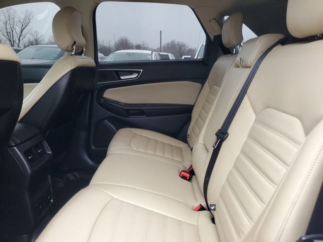 Used 2016 Ford Edge SEL w/ Equipment Group 201A AWD/4WD image 25