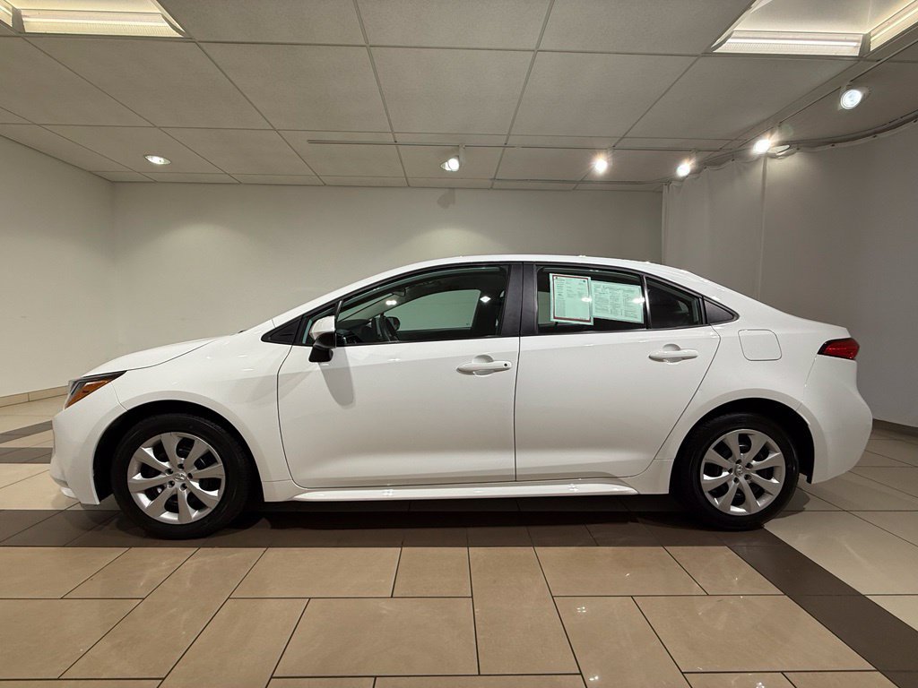 Certified 2024 Toyota Corolla LE FWD image 2