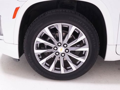 Used 2023 Chevrolet Traverse High Country FWD image 44