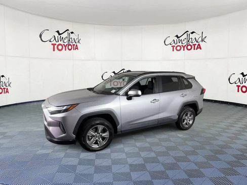 Used 2024 Toyota RAV4 XLE FWD image 7