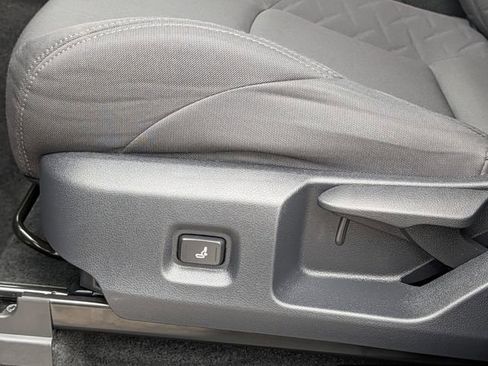 Certified 2025 Toyota Tacoma SR AWD/4WD image 25