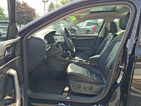 Used 2023 Volkswagen Jetta SEL FWD image 13