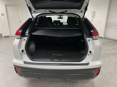 Used 2024 Mitsubishi Eclipse Cross LE image 14