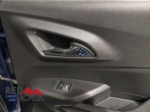 Used 2024 Chevrolet Trax LS w/ LS Convenience Package image 16