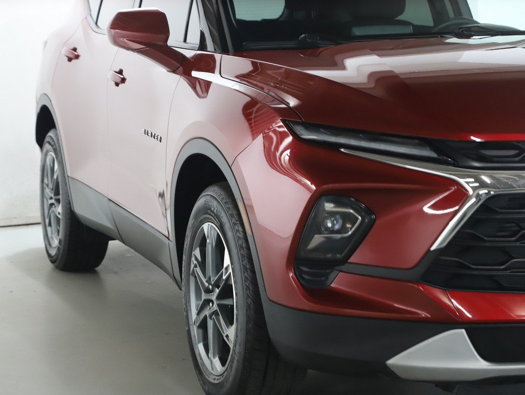Used 2024 Chevrolet Blazer LT w/ Convenience Package FWD image 8
