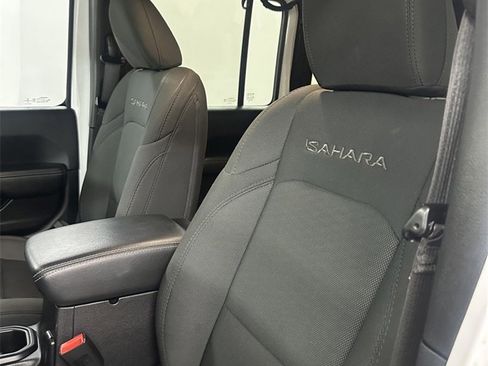 Used 2019 Jeep Wrangler Unlimited Sahara w/ Dual Top Group image 12