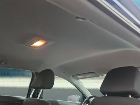 Used 2023 Chevrolet Malibu RS image 16