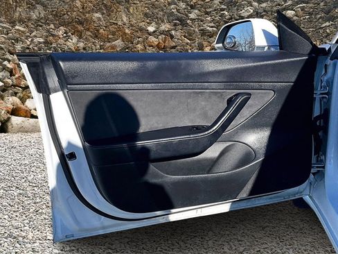 Used 2020 Tesla Model 3 Standard Range image 20