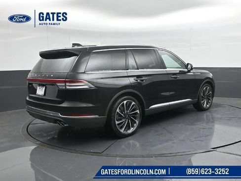 New 2026 Lincoln Aviator Reserve AWD/4WD image 2