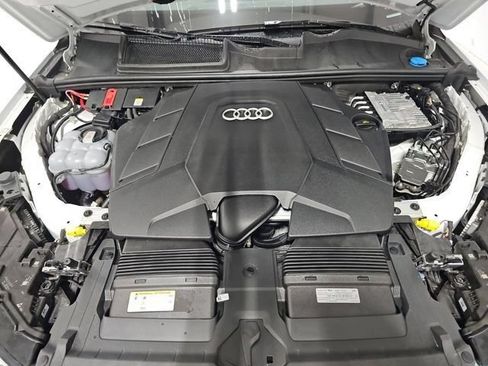 Used 2025 Audi Q7 3.0T Premium Plus w/ Premium Plus Package AWD/4WD image 12