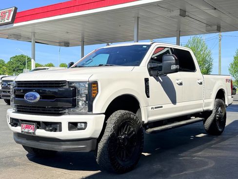 Used 2019 Ford F250 Lariat w/ Lariat Ultimate Package image 6