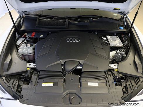 Used 2022 Audi Q8 Premium Plus image 40