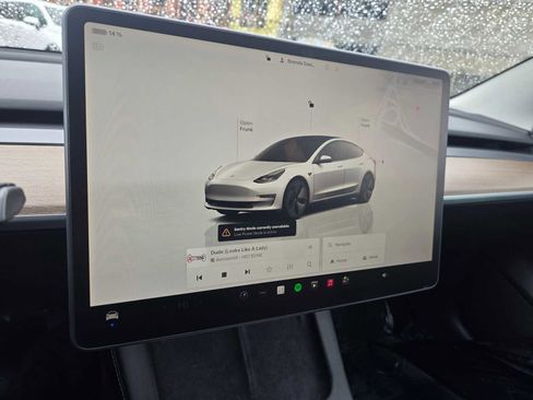 Used 2023 Tesla Model 3 Standard Range image 28