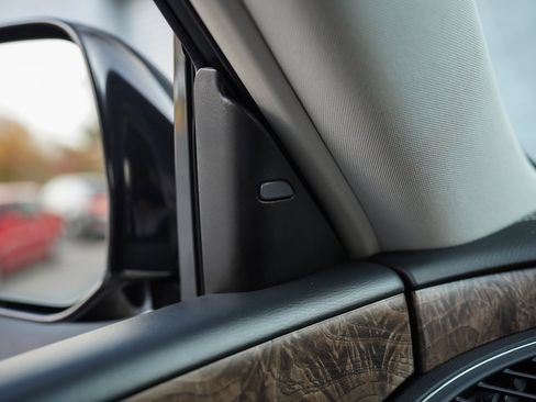 Used 2022 INFINITI QX80 Premium Select w/ Cargo Package image 37