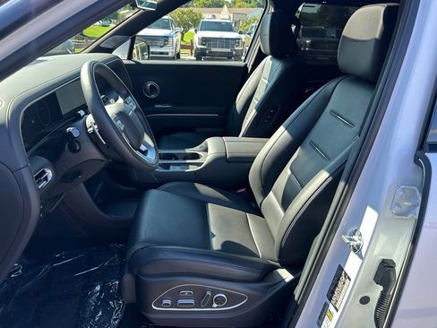 Certified 2026 Hyundai Palisade Calligraphy AWD/4WD image 17