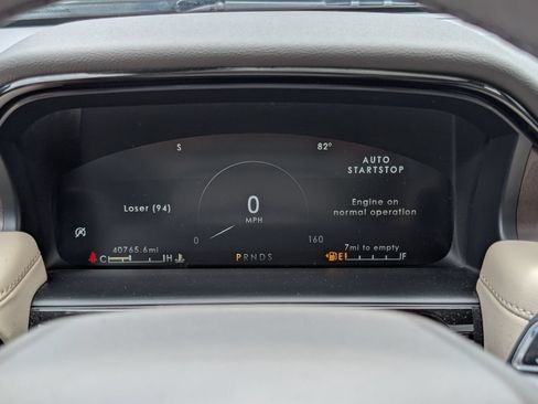 Used 2022 Lincoln Nautilus Reserve AWD/4WD image 32