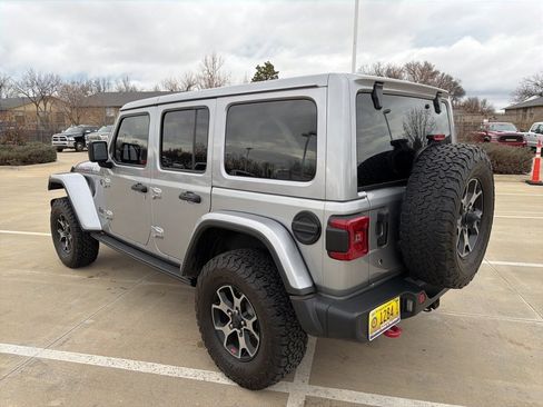 Used 2018 Jeep Wrangler Unlimited Rubicon image 4