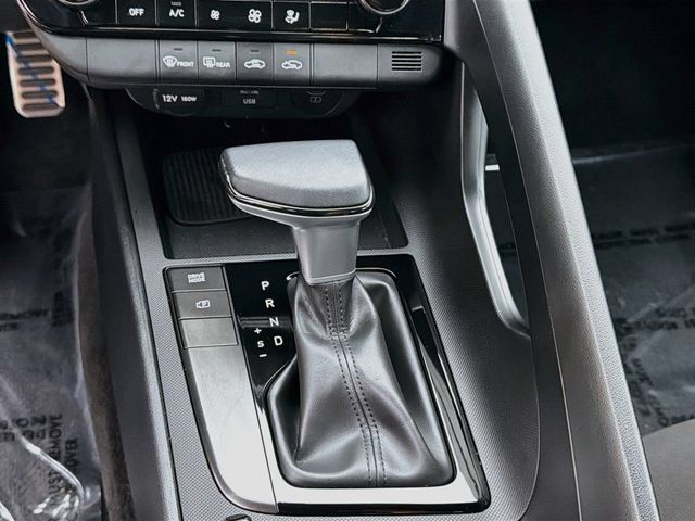 Certified 2025 Hyundai Elantra Sport FWD image 16