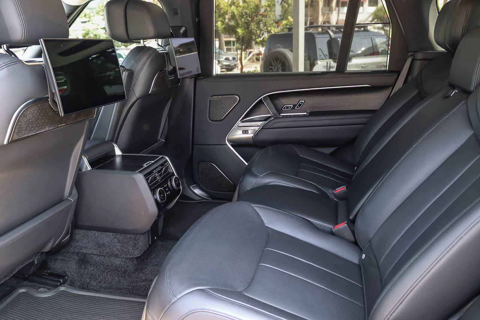 Used 2022 Land Rover Range Rover Long Wheelbase First Edition AWD/4WD image 16