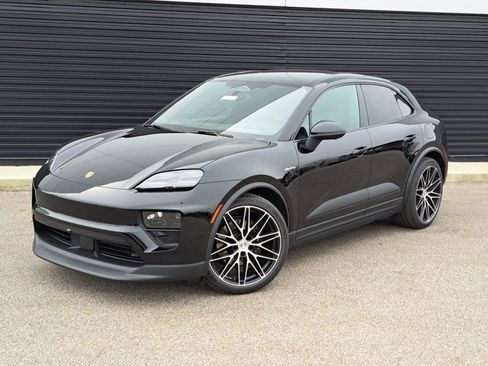 New 2026 Porsche Macan Electric image 1