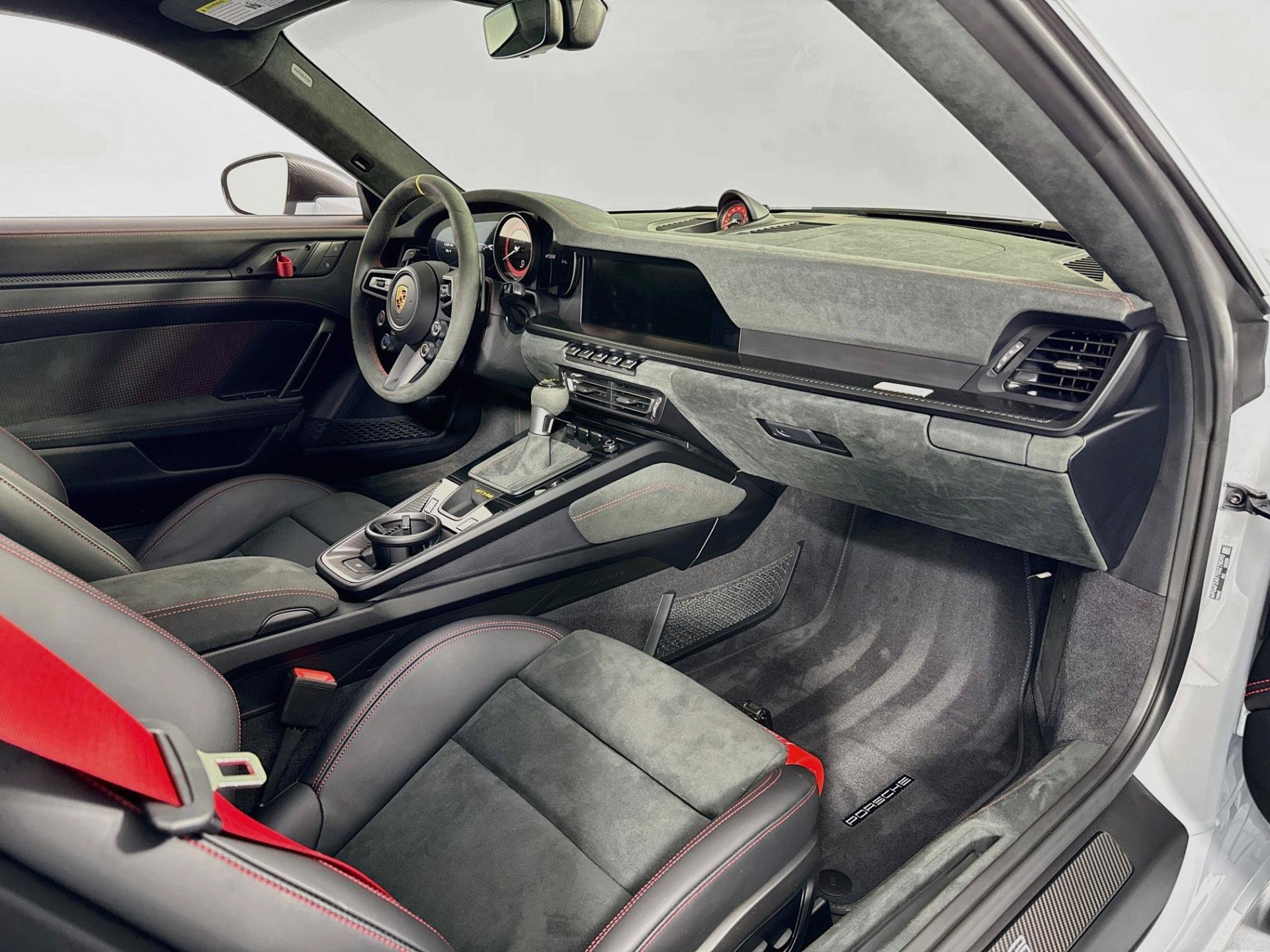 Used 2025 Porsche 911 GT3 RS RWD image 31