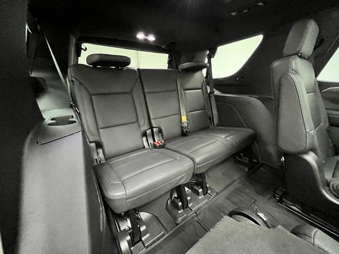 Used 2023 Chevrolet Tahoe Z71 w/ Luxury Package AWD/4WD image 39
