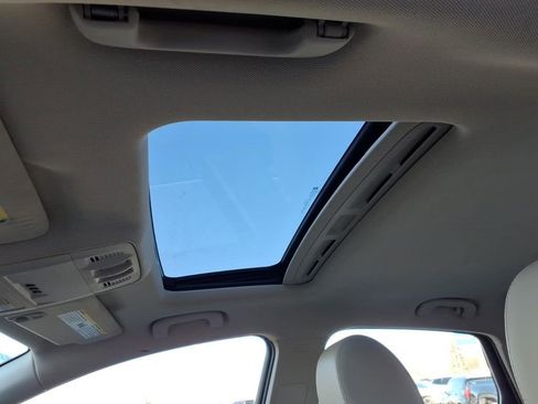 Used 2016 Buick Verano Leather w/ Experience Buick Package image 8