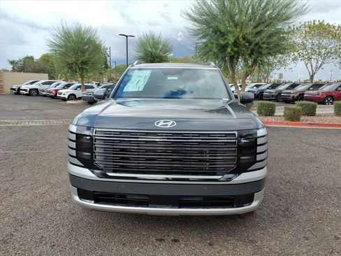 New 2026 Hyundai Palisade Calligraphy FWD image 2