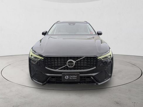 Certified 2024 Volvo XC60 B5 Plus w/ Protection Package Premier AWD/4WD image 4