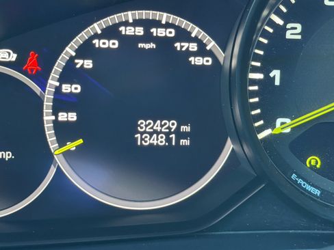 Used 2023 Porsche Panamera AWD/4WD image 25