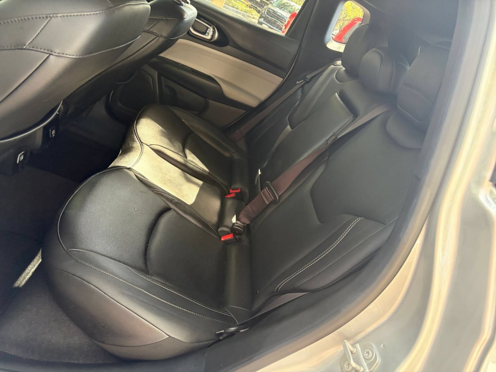 Used 2025 Jeep Compass Limited AWD/4WD image 38