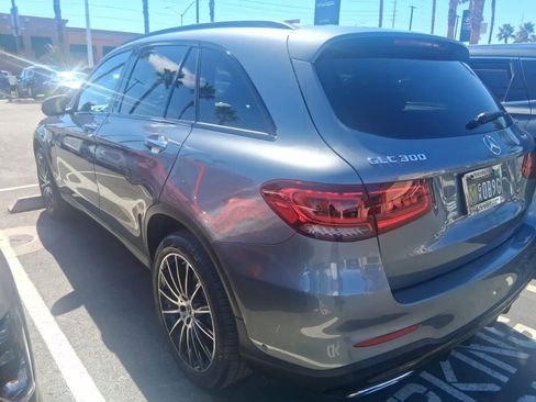 Used 2022 Mercedes-Benz GLC 300 image 3