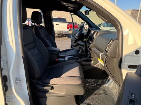 New 2026 Nissan Frontier SV image 21