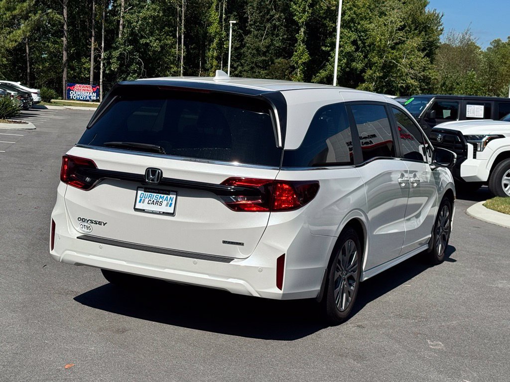 Used 2026 Honda Odyssey Touring image 9