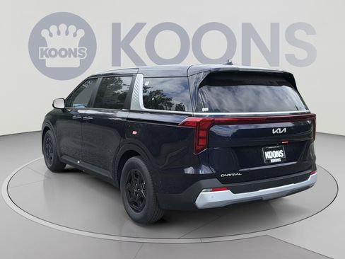New 2026 Kia Carnival FWD image 4