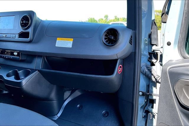 Used 2024 Mercedes-Benz Sprinter 2500 w/ Acoustic Package image 24