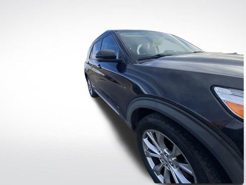 Used 2021 Ford Explorer Limited w/ Equipment Group 301A image 12