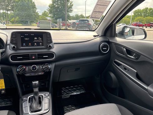 Used 2021 Hyundai Kona SE AWD/4WD image 11