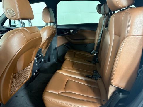 Used 2019 Audi Q7 3.0T Premium image 36