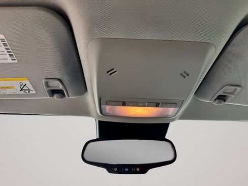Used 2016 Buick Encore Convenience FWD image 30
