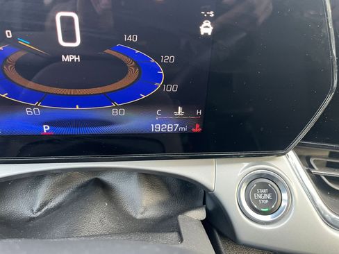 Used 2025 Chevrolet Trax LT w/ LT Convenience Package image 38