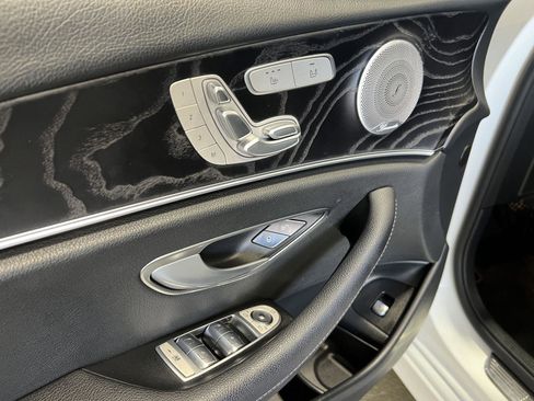 Used 2020 Mercedes-Benz E 350 4MATIC Sedan image 25