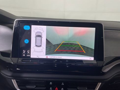 New 2026 Volkswagen Atlas Cross Sport SE image 16