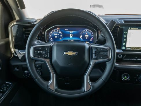 Used 2024 Chevrolet Silverado 1500 LT image 21