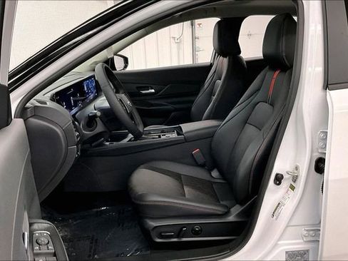 New 2026 Nissan Sentra SR w/ SR Premium Package image 10